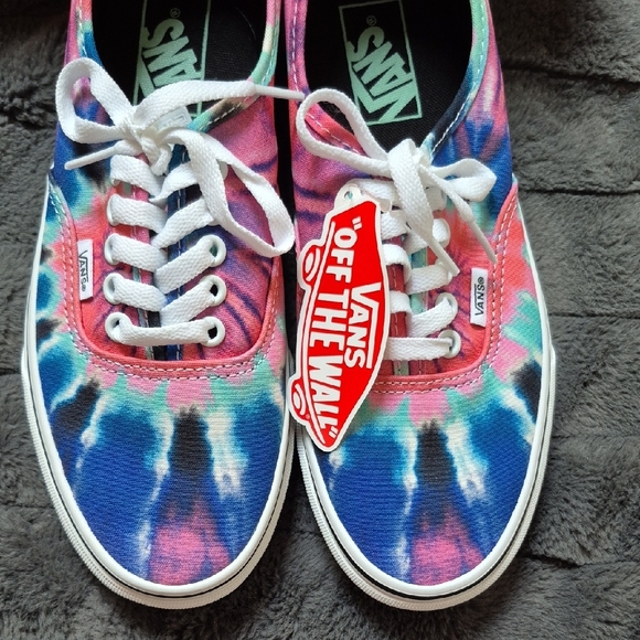 Vans Size 7M/8.5W Tie-Dye Sneakers! NWT! - Picture 4 of 11